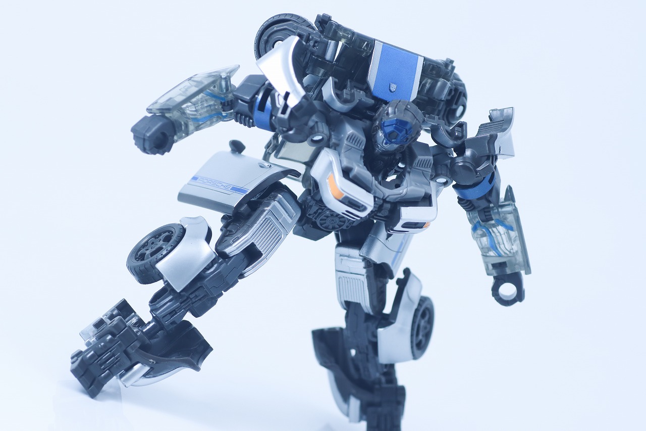 トランスフォーマー　スタジオシリーズ SS-141　ミラージュ　レビュー　アクション