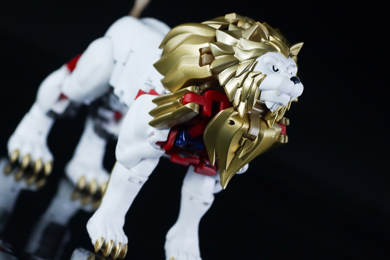 40TH SELECTION　ライオコンボイ　レビュー　アクション