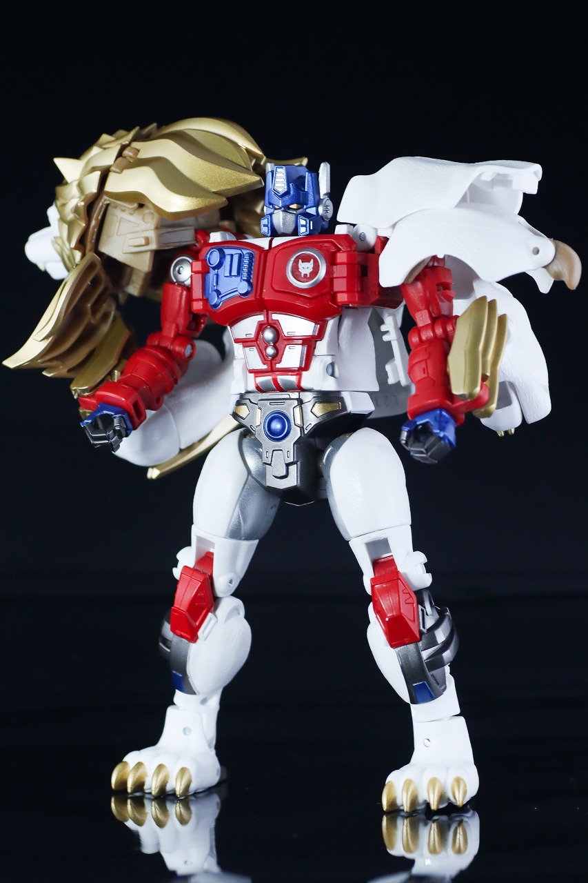 40TH SELECTION　ライオコンボイ　レビュー　本体　ロボットモード　