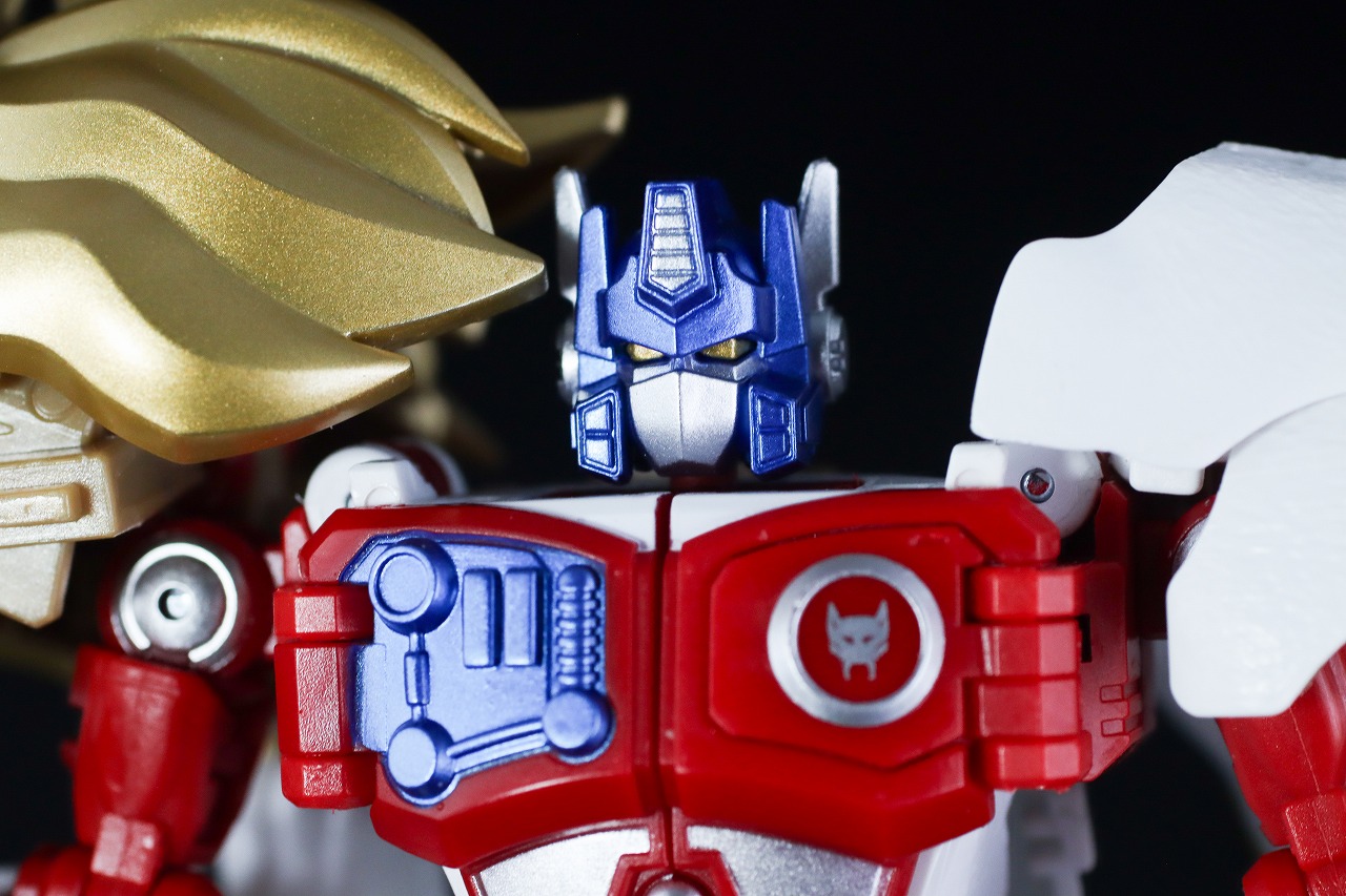 40TH SELECTION　ライオコンボイ　レビュー　本体　ロボットモード　