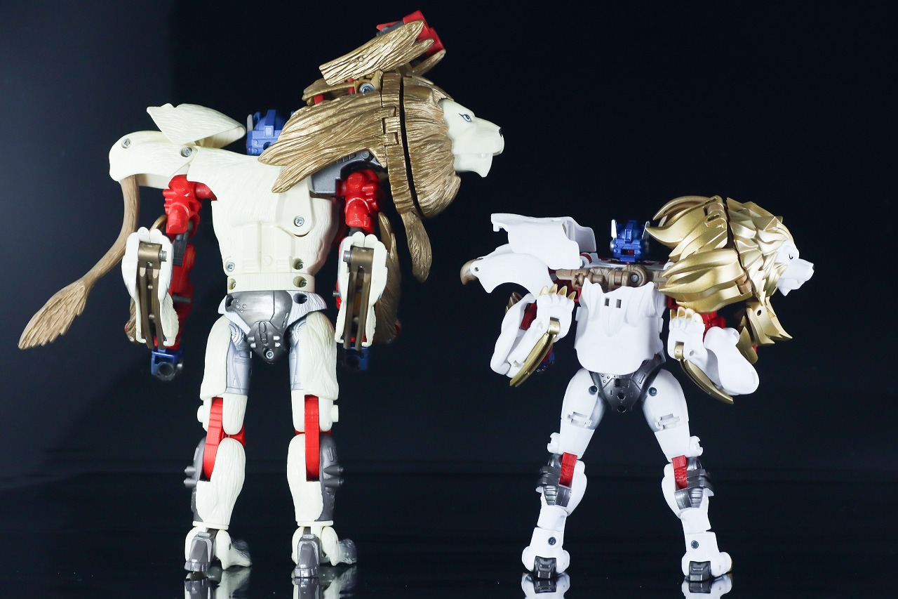 40TH SELECTION　ライオコンボイ　レビュー　ロボットモード　比較　当時品