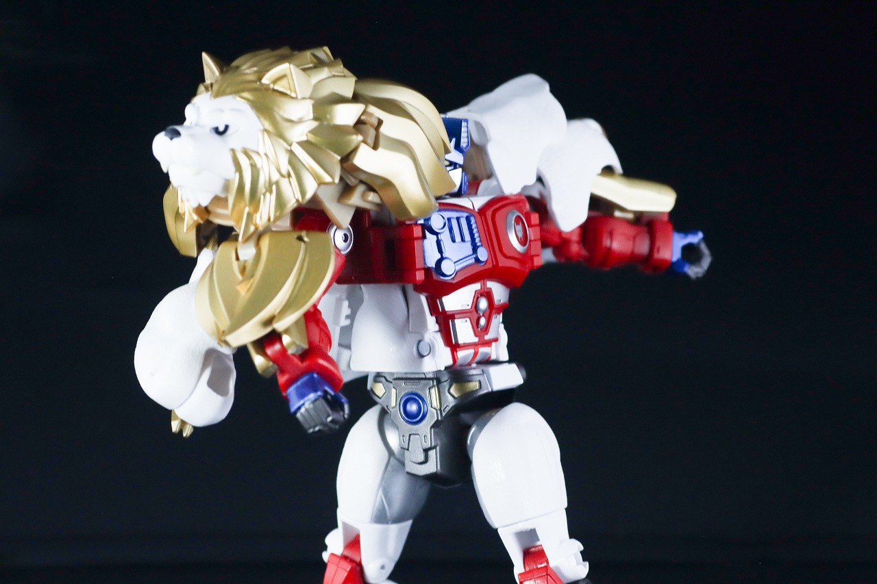 40TH SELECTION　ライオコンボイ　レビュー　可動範囲