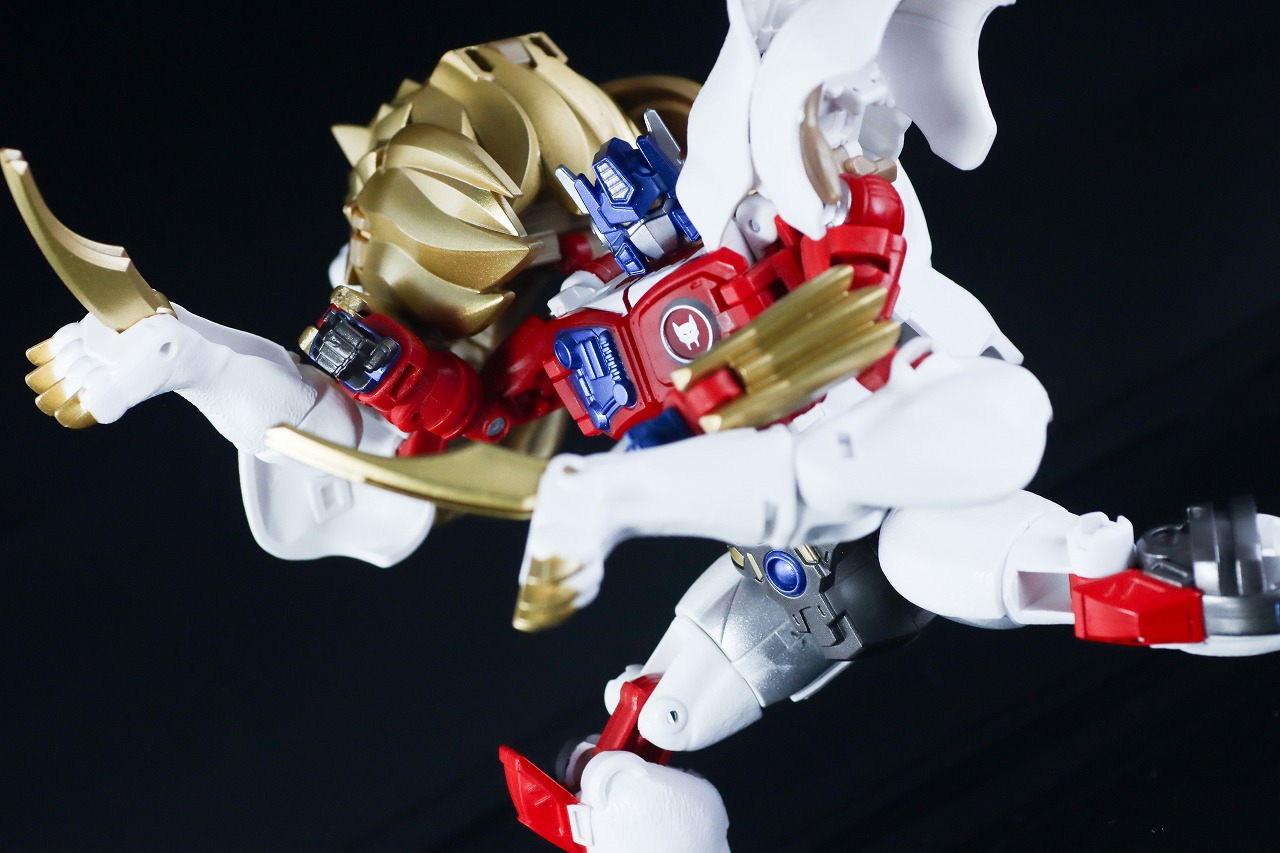 40TH SELECTION　ライオコンボイ　レビュー　アクション