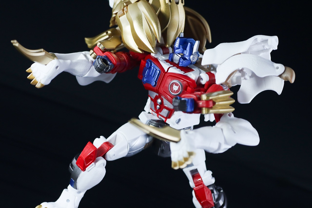 40TH SELECTION　ライオコンボイ　レビュー　アクション