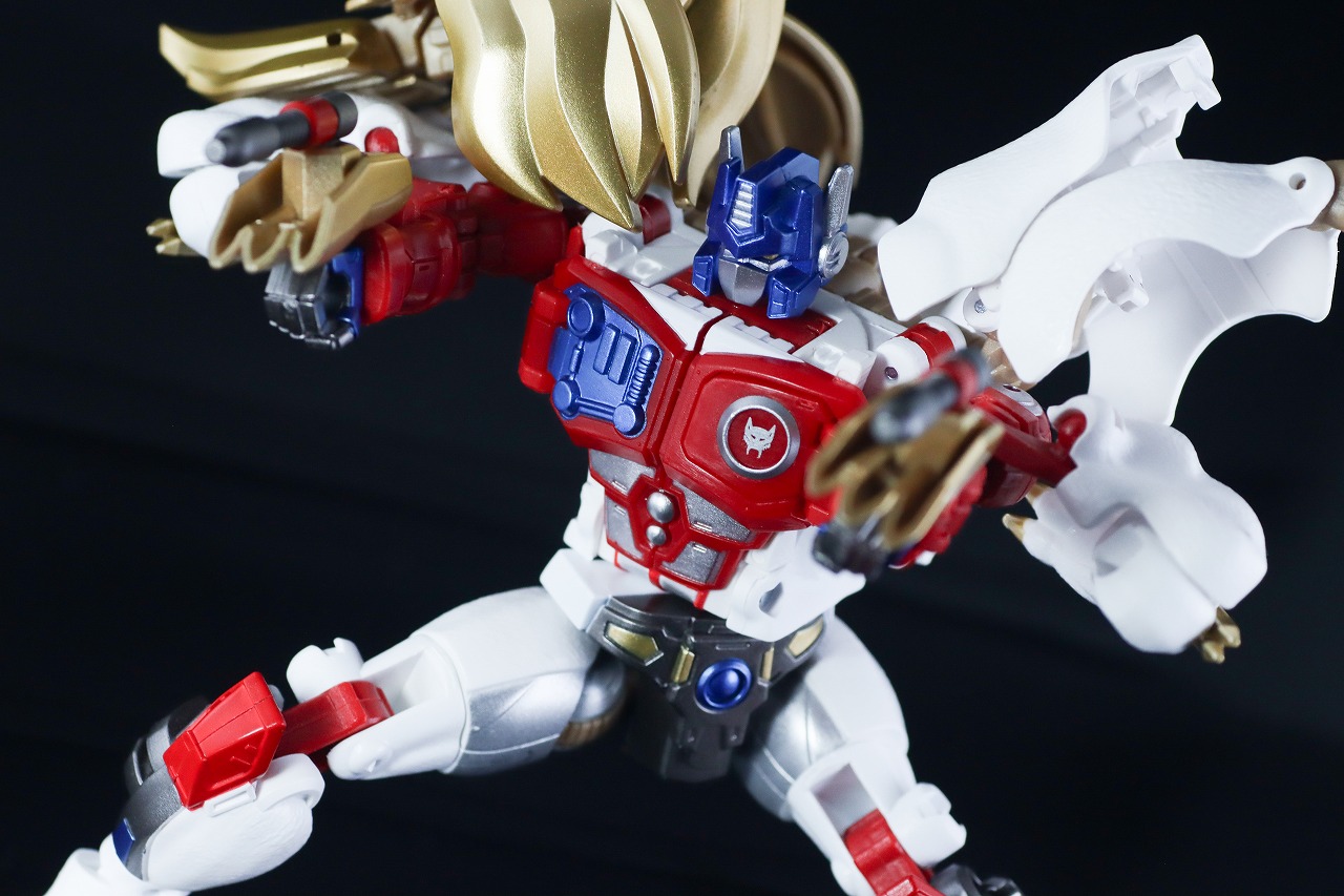 40TH SELECTION　ライオコンボイ　レビュー　アクション