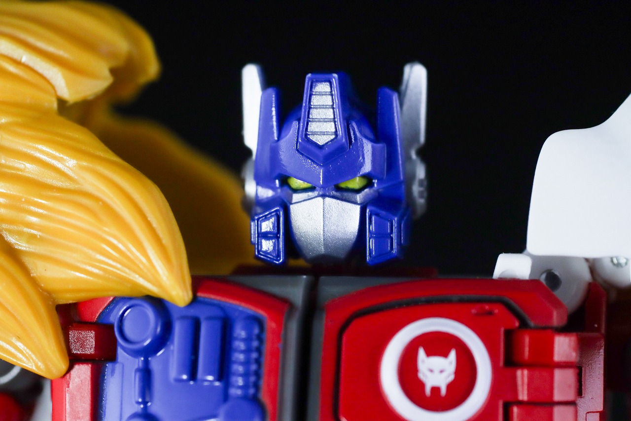 トランスフォーマーレガシー　TL-25　レオプライム　レビュー　ロボットモード　本体