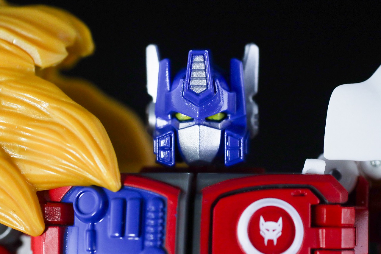 トランスフォーマーレガシー　TL-25　レオプライム　レビュー　ロボットモード　本体
