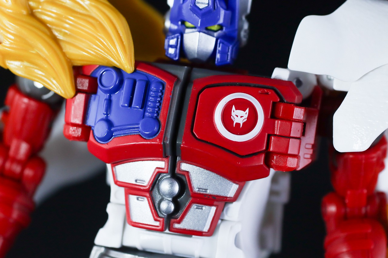 トランスフォーマーレガシー　TL-25　レオプライム　レビュー　ロボットモード　本体