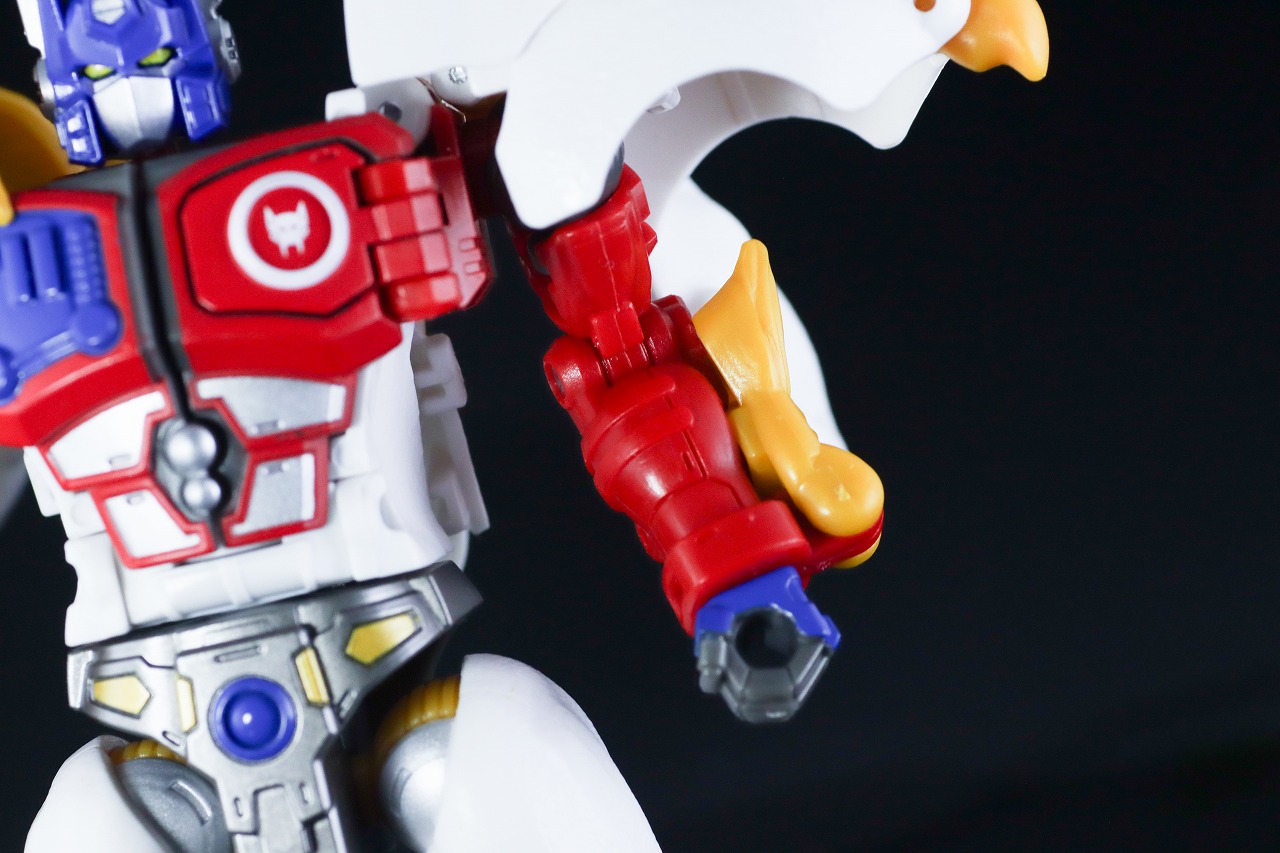トランスフォーマーレガシー　TL-25　レオプライム　レビュー　ロボットモード　本体