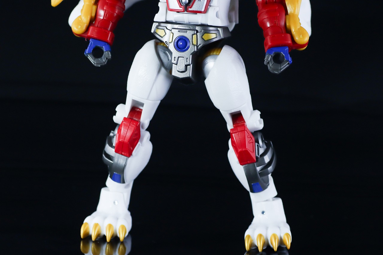 トランスフォーマーレガシー　TL-25　レオプライム　レビュー　ロボットモード　本体