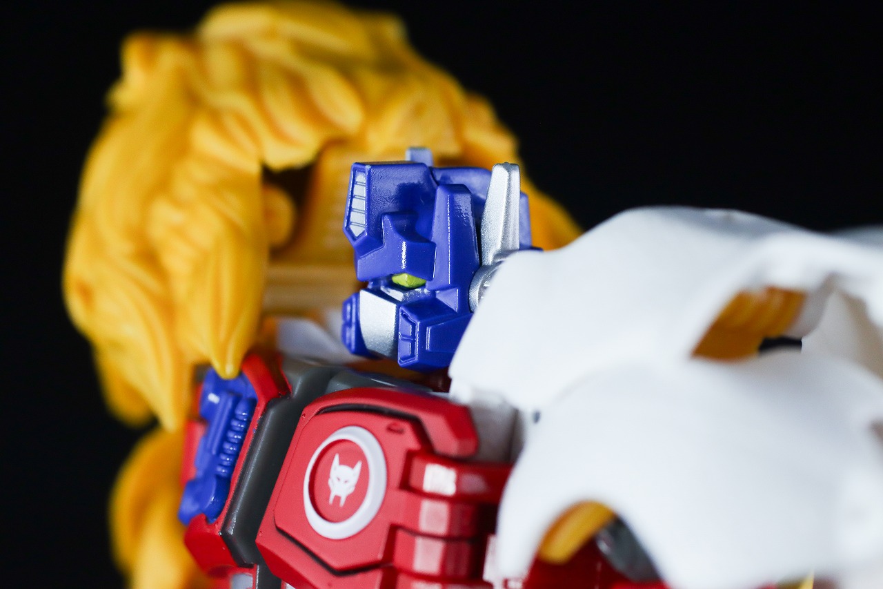 トランスフォーマーレガシー　TL-25　レオプライム　レビュー　ロボットモード　本体