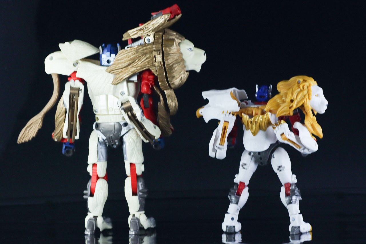 トランスフォーマーレガシー　TL-25　レオプライム　レビュー　ロボットモード　比較　当時品