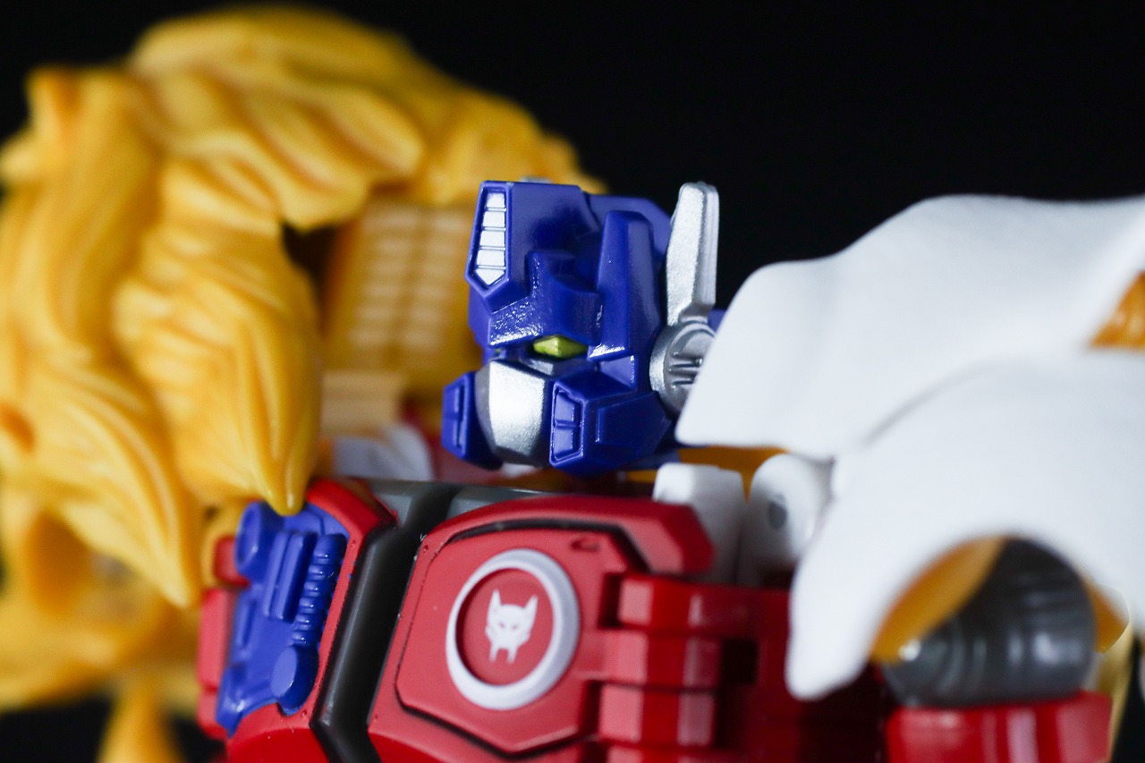 トランスフォーマーレガシー　TL-25　レオプライム　レビュー　ロボットモード　可動範囲