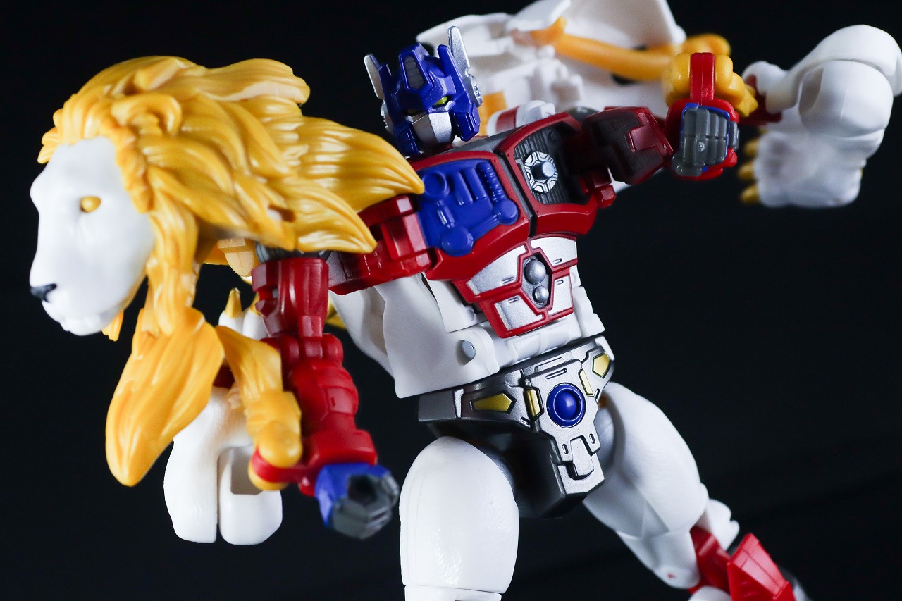 トランスフォーマーレガシー　TL-25　レオプライム　レビュー　アクション