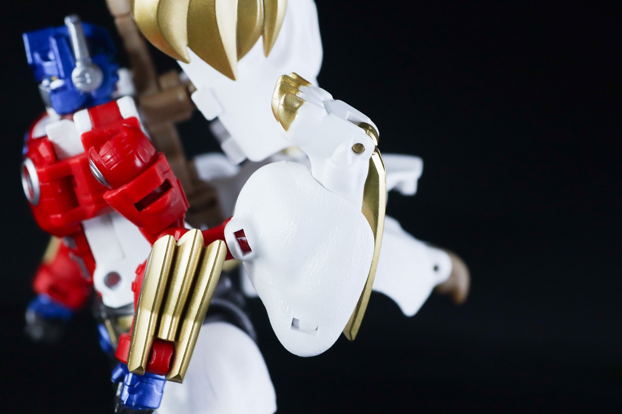 40TH SELECTION　ライオコンボイ　レビュー　変形