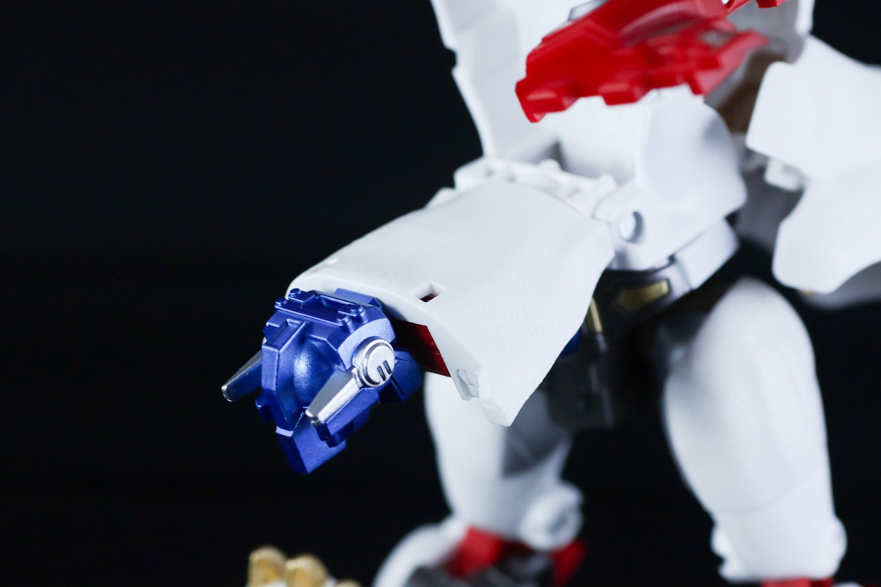 40TH SELECTION　ライオコンボイ　レビュー　変形