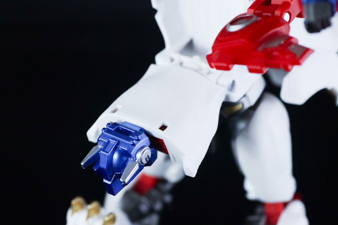 40TH SELECTION　ライオコンボイ　レビュー　変形