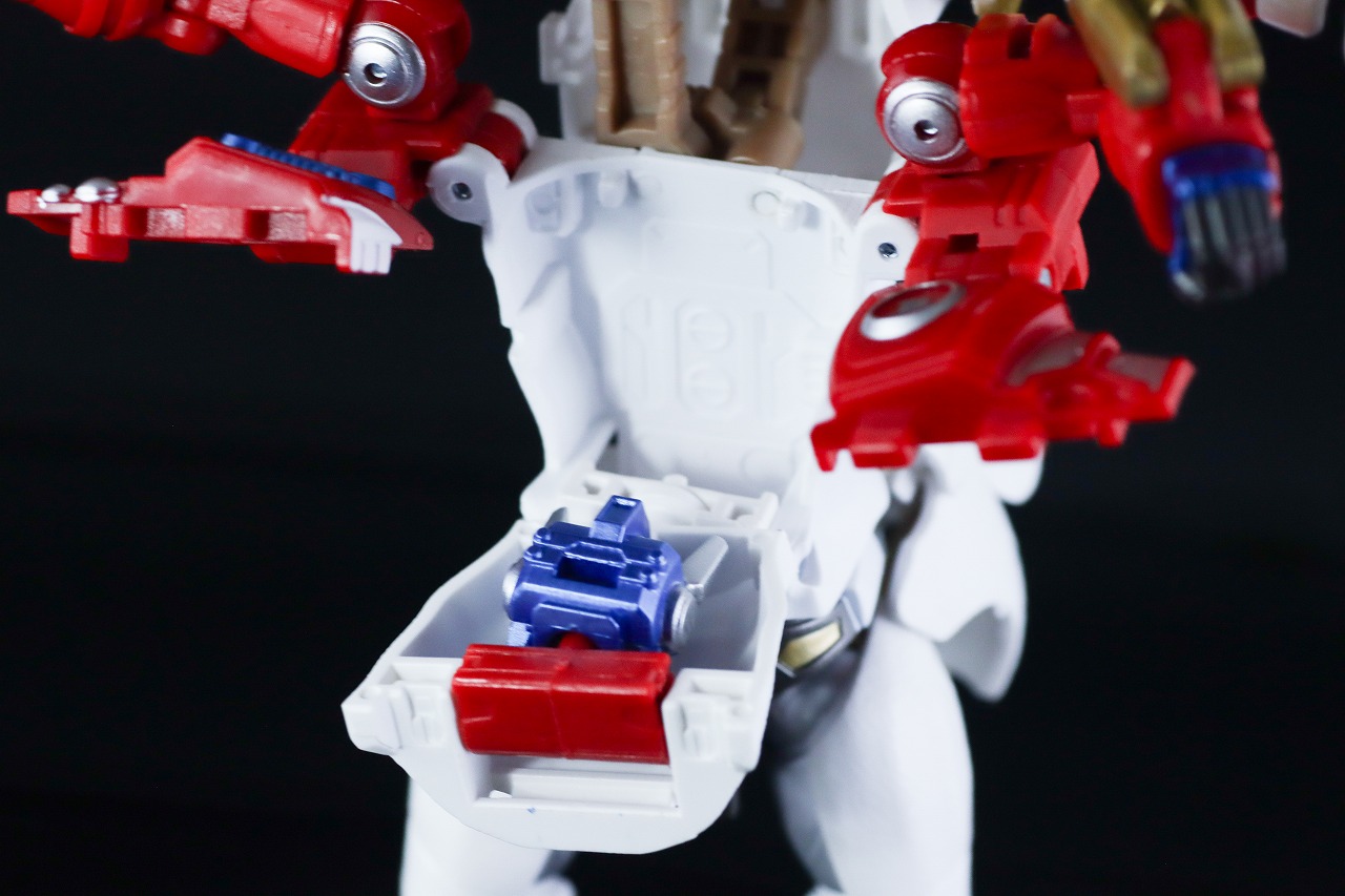 40TH SELECTION　ライオコンボイ　レビュー　変形