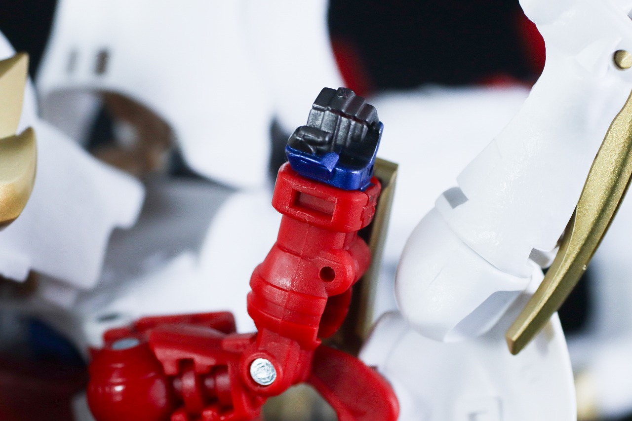 40TH SELECTION　ライオコンボイ　レビュー　変形