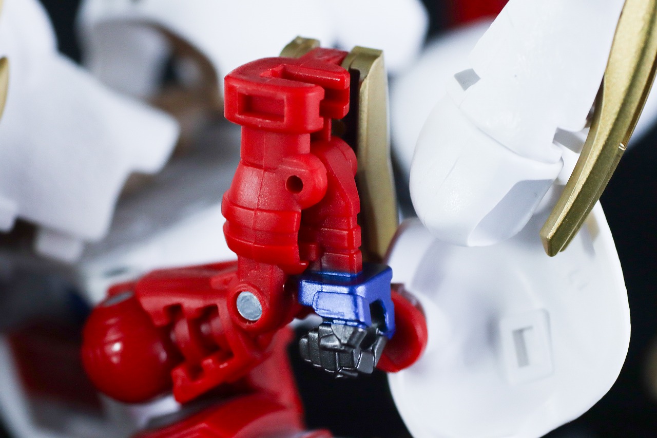 40TH SELECTION　ライオコンボイ　レビュー　変形