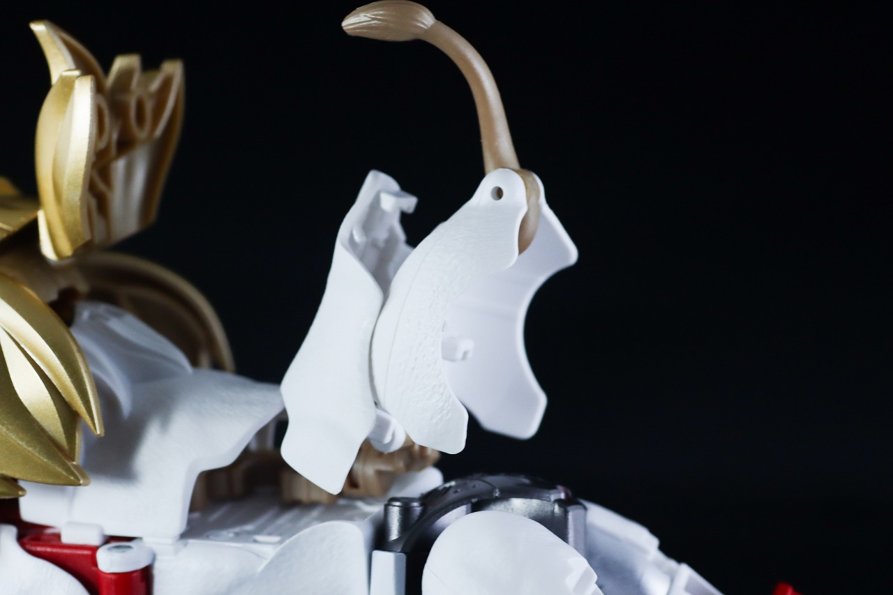 40TH SELECTION　ライオコンボイ　レビュー　変形