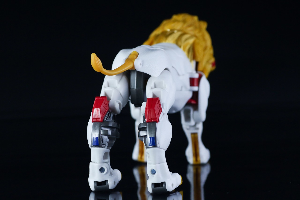 トランスフォーマーレガシー　TL-25　レオプライム　レビュー　ビーストモード　本体