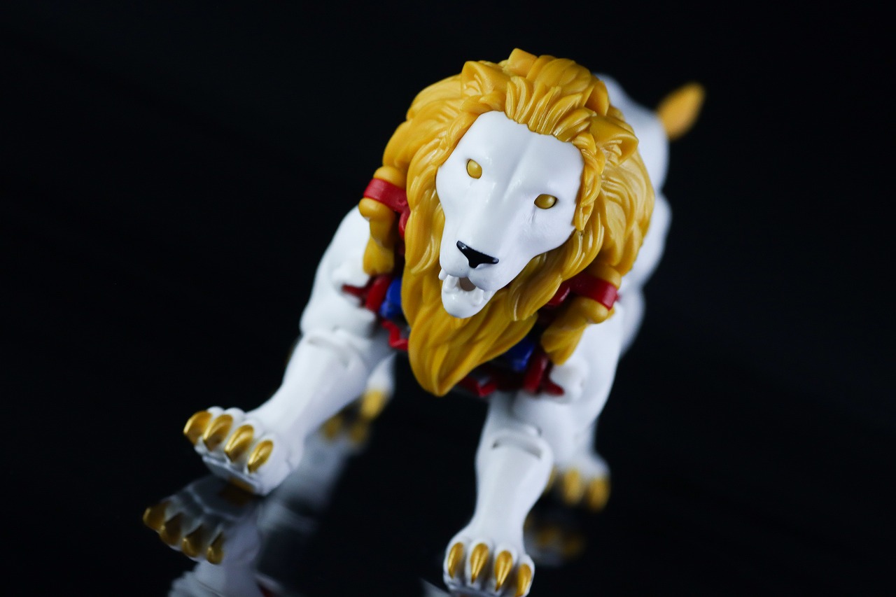 トランスフォーマーレガシー　TL-25　レオプライム　レビュー　アクション