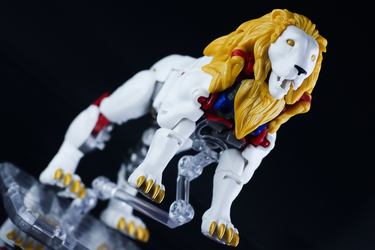 トランスフォーマーレガシー　TL-25　レオプライム　レビュー　アクション