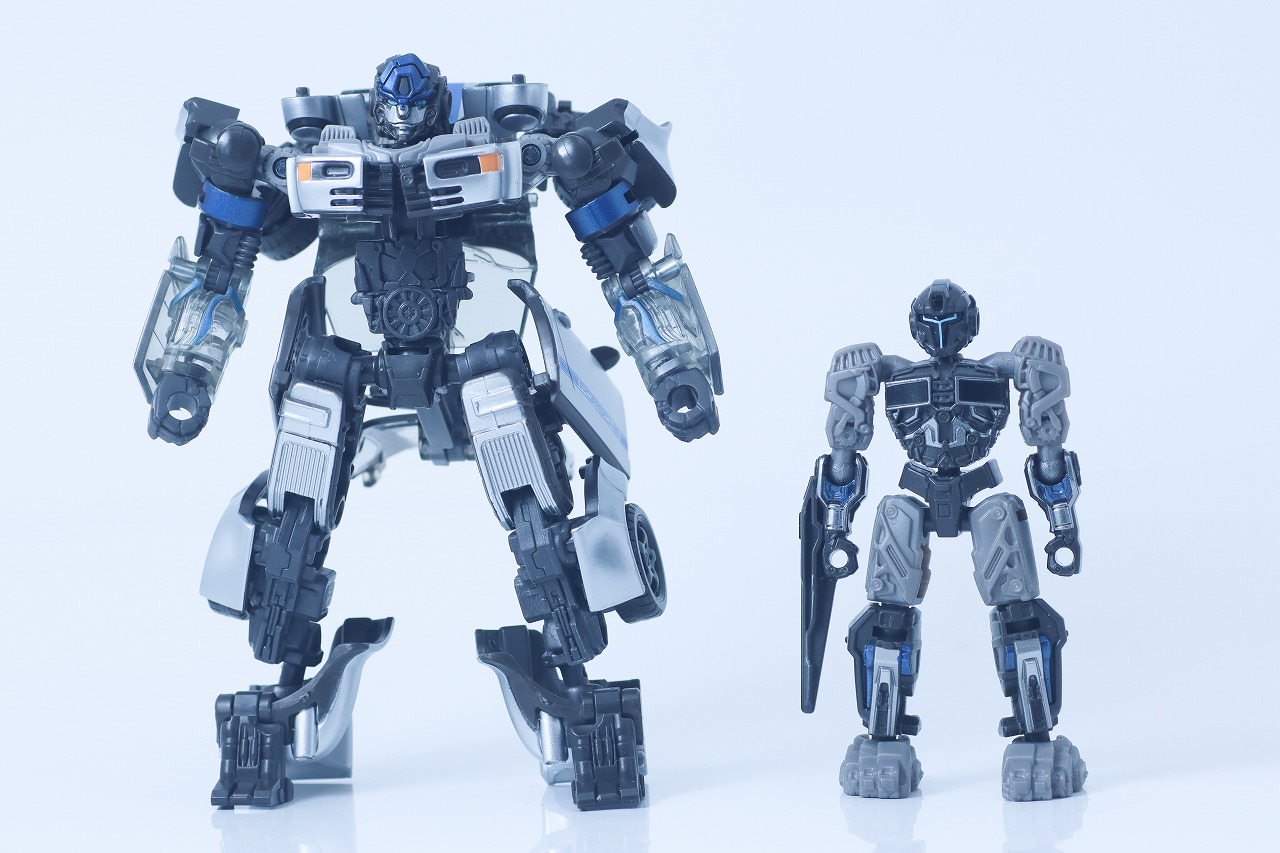 トランスフォーマー　スタジオシリーズ　SS-116 ノア・ディアス エクセルスーツ　レビュー　本体　ミラージュ　比較