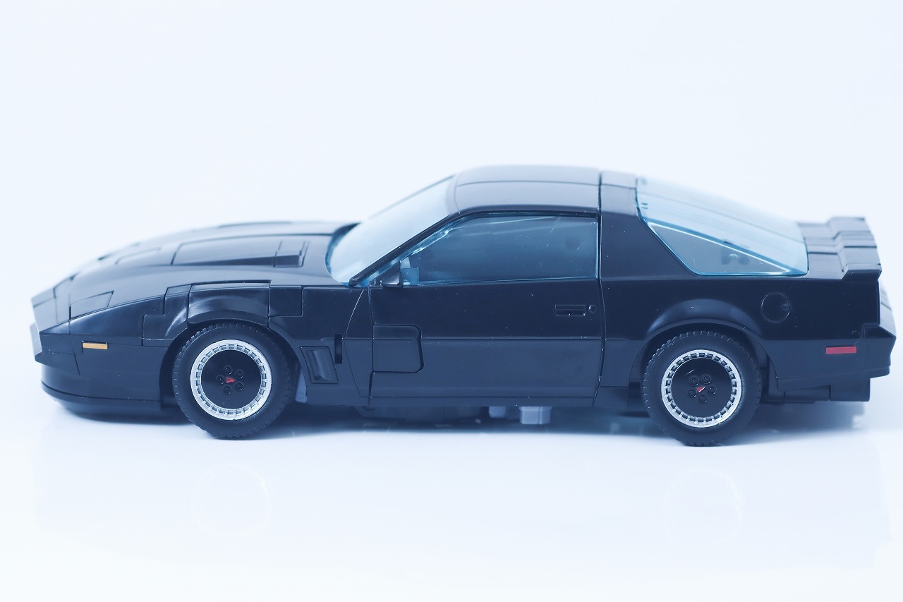 トランスフォーマー　ナイトライダー エージェントナイト　レビュー　ビークルモード　本体