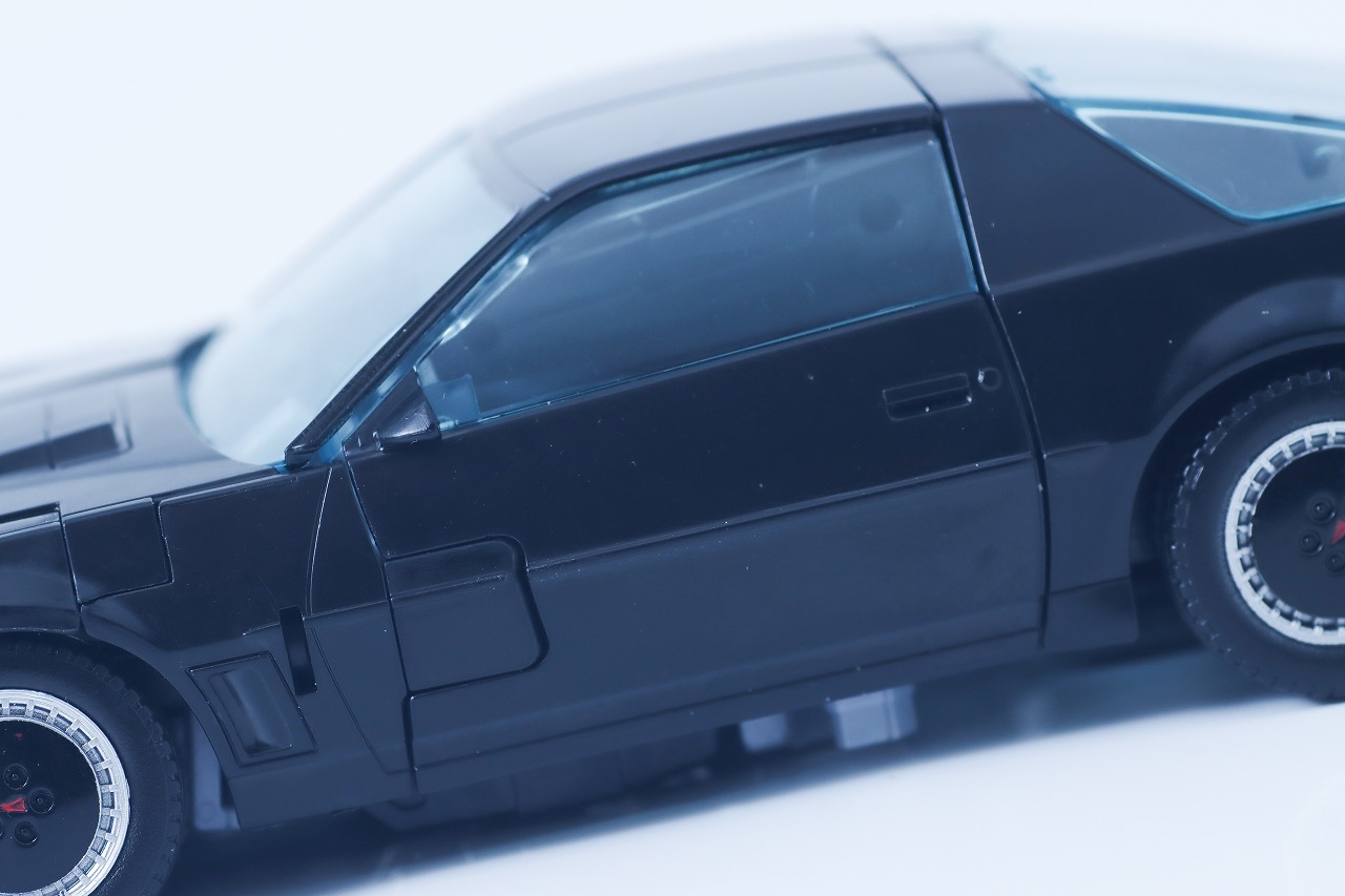 トランスフォーマー　ナイトライダー エージェントナイト　レビュー　ビークルモード　本体