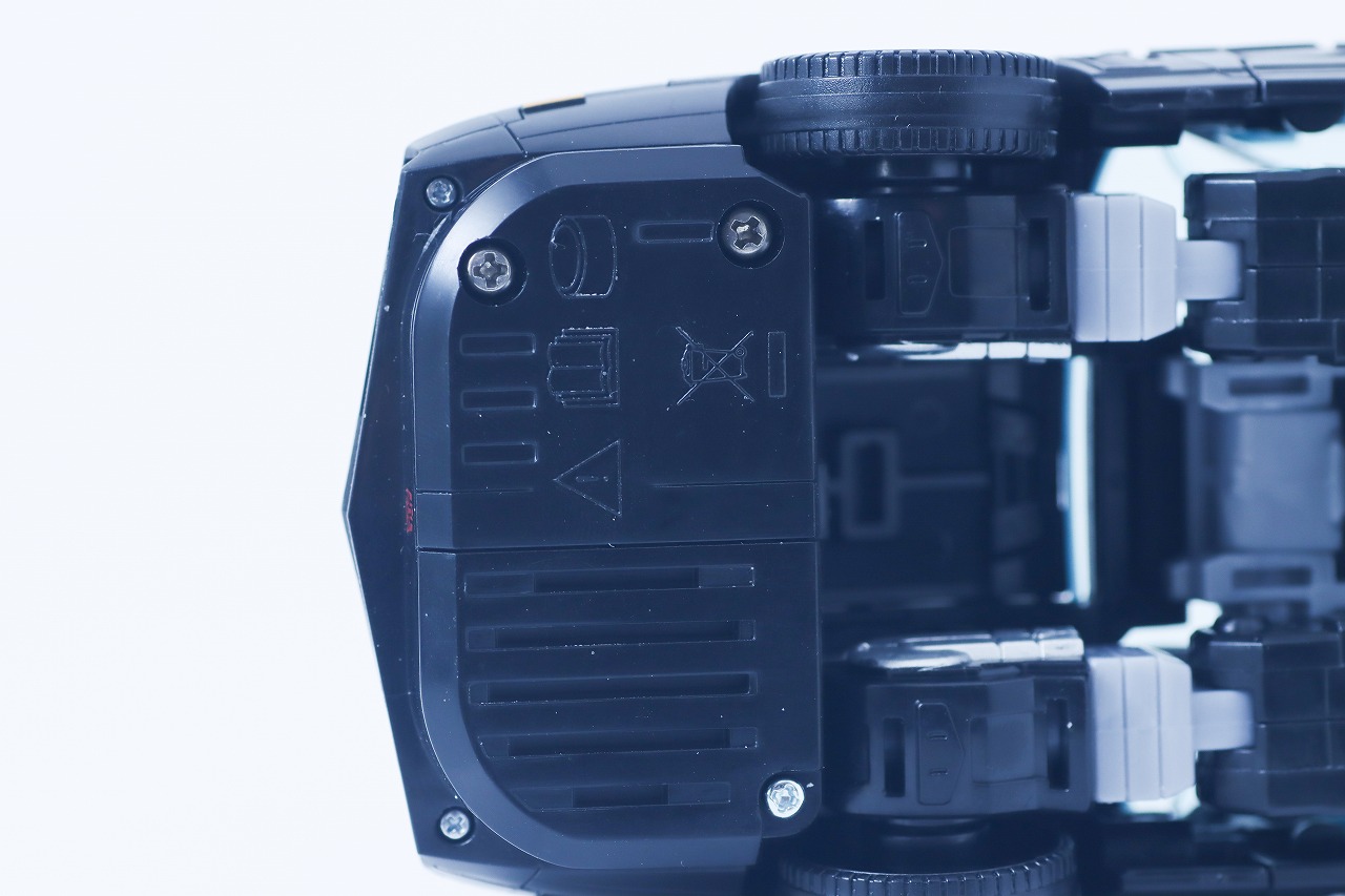 トランスフォーマー　ナイトライダー エージェントナイト　レビュー　音声　発光ギミック