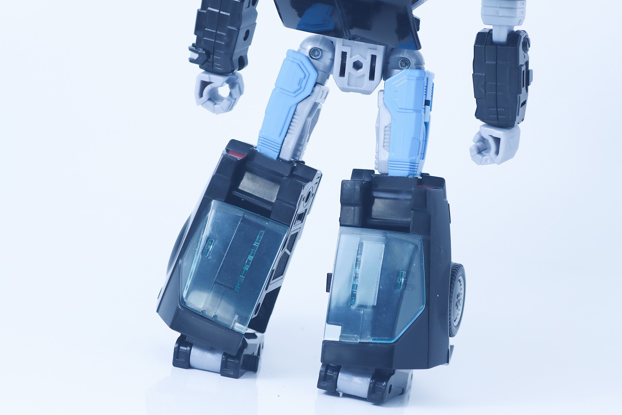 トランスフォーマー　ナイトライダー エージェントナイト　レビュー　ロボットモード　本体