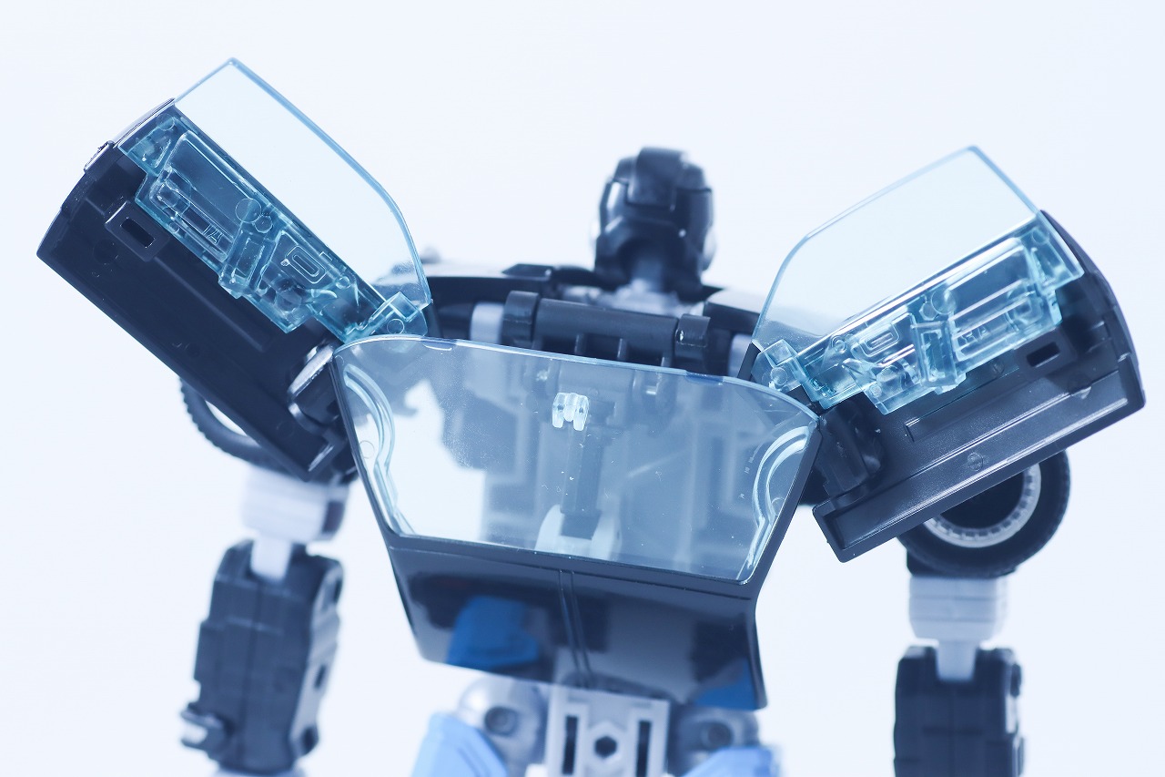 トランスフォーマー　ナイトライダー エージェントナイト　レビュー　ロボットモード　本体