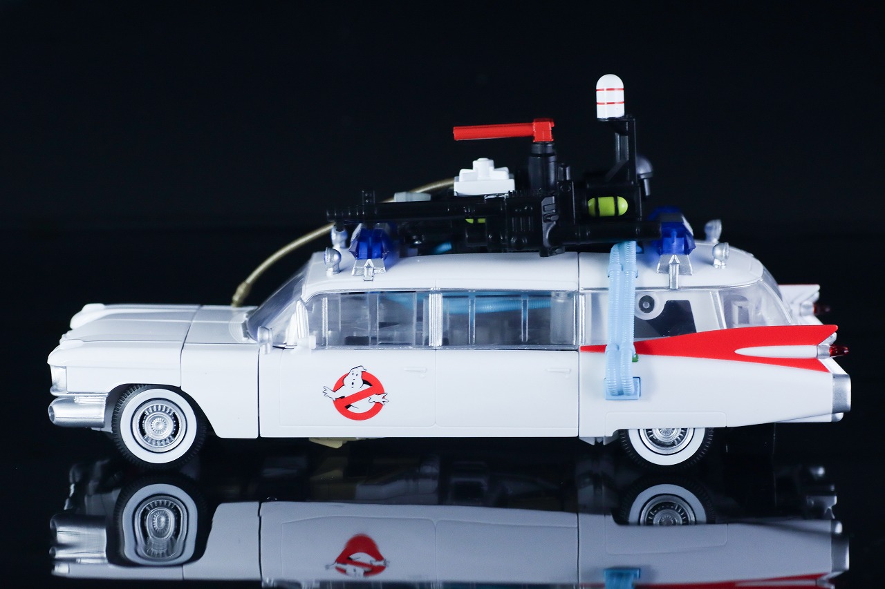 トランスフォーマー　ゴーストバスターズ エクトトロン／エクト-1　ビークルモード　レビュー　本体