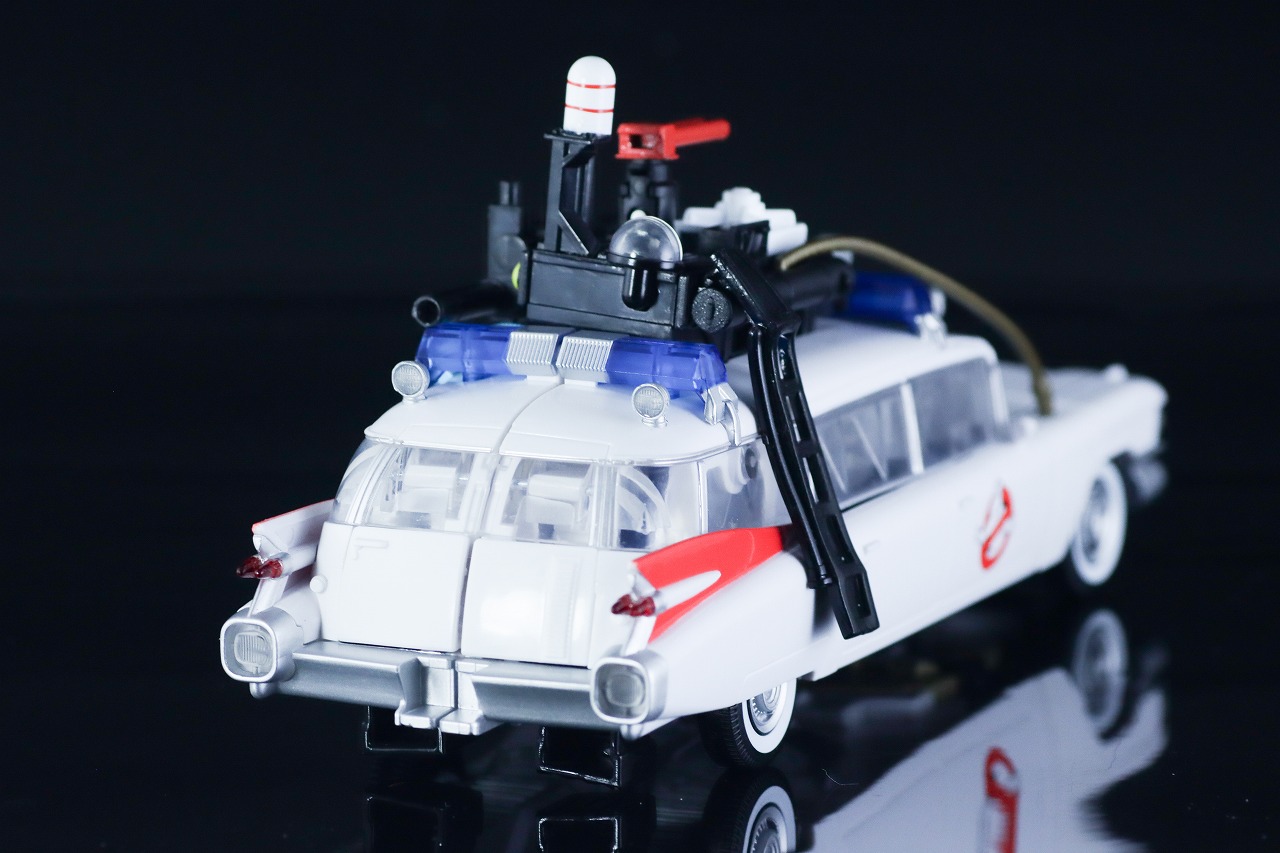 トランスフォーマー　ゴーストバスターズ エクトトロン／エクト-1　ビークルモード　レビュー　本体