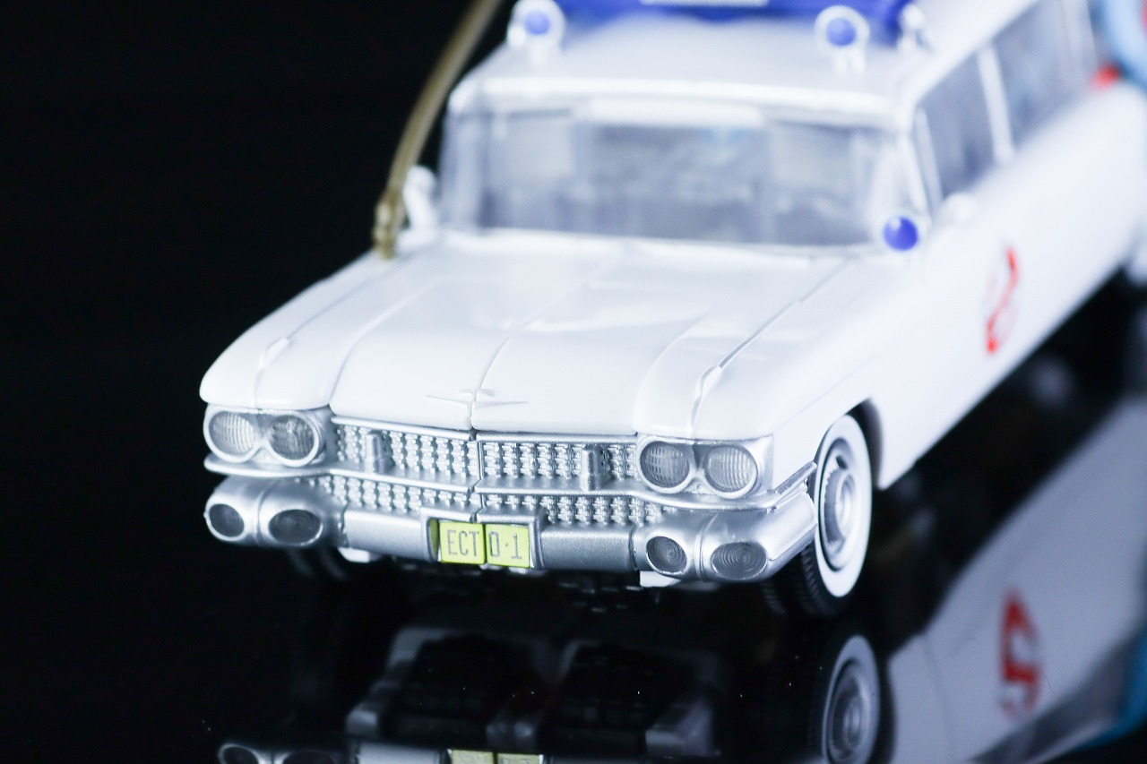 トランスフォーマー　ゴーストバスターズ エクトトロン／エクト-1　ビークルモード　レビュー　本体