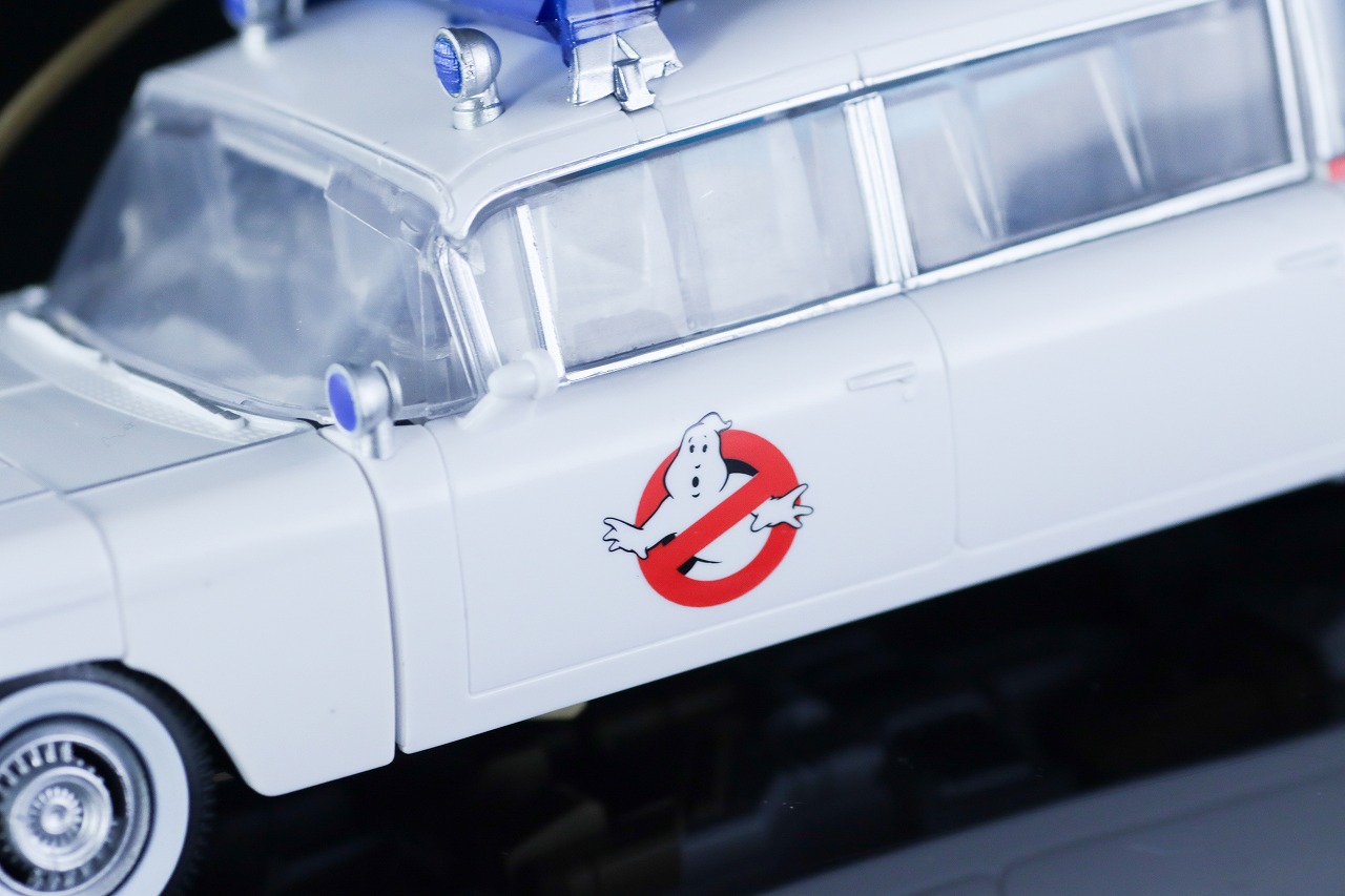 トランスフォーマー　ゴーストバスターズ エクトトロン／エクト-1　ビークルモード　レビュー　本体