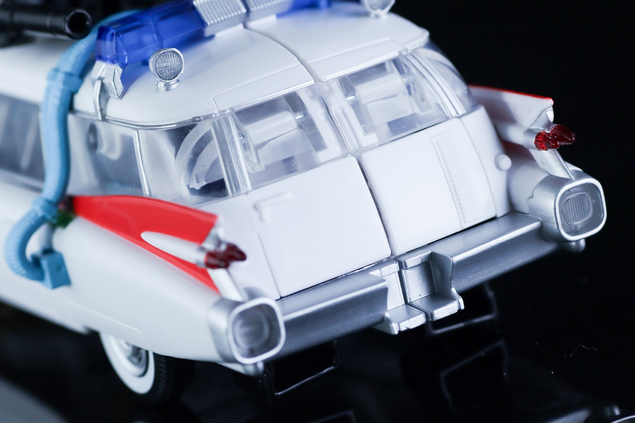 トランスフォーマー　ゴーストバスターズ エクトトロン／エクト-1　ビークルモード　レビュー　本体