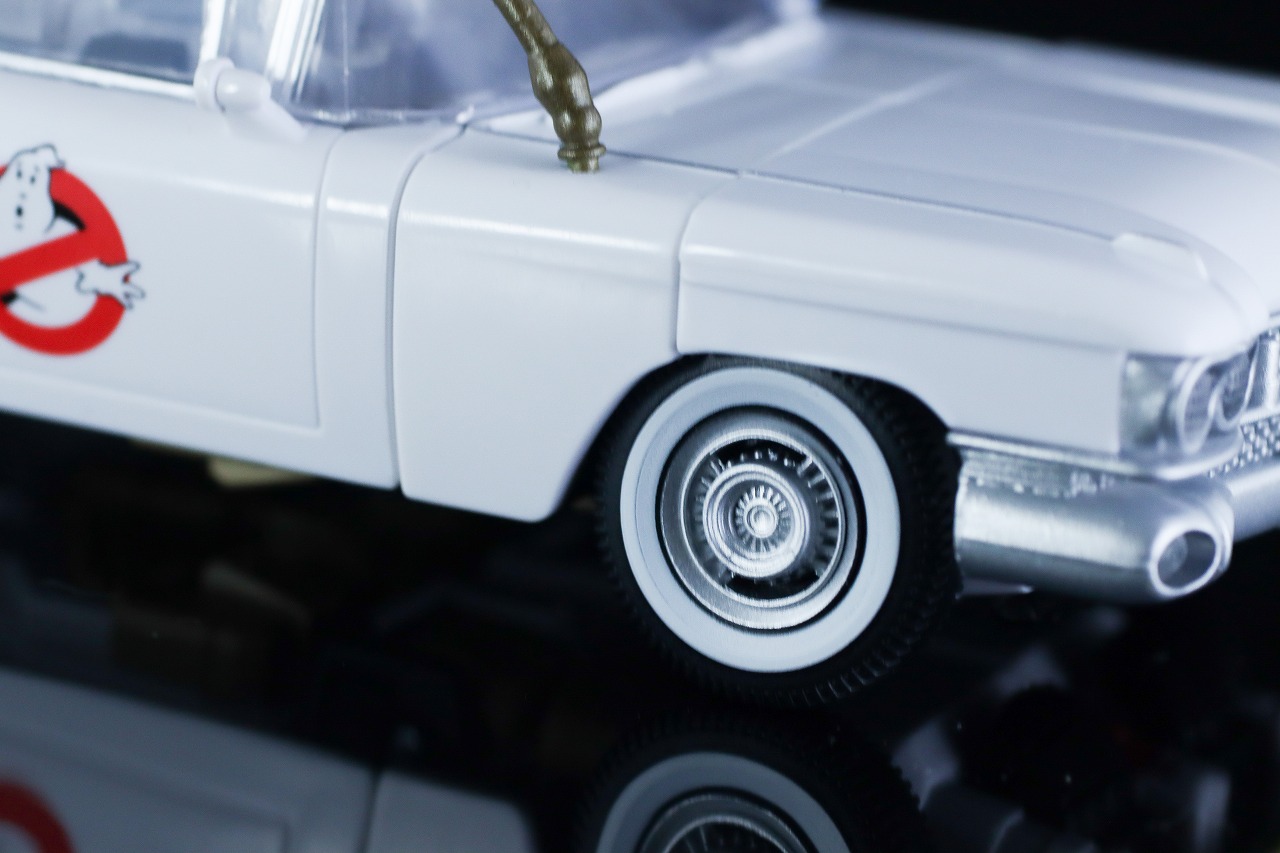 トランスフォーマー　ゴーストバスターズ エクトトロン／エクト-1　ビークルモード　レビュー　本体