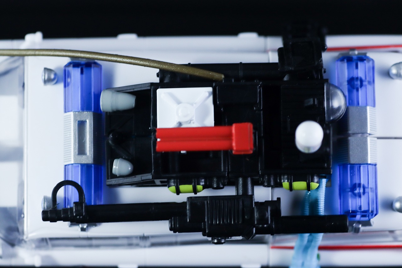 トランスフォーマー　ゴーストバスターズ エクトトロン／エクト-1　ビークルモード　レビュー　本体