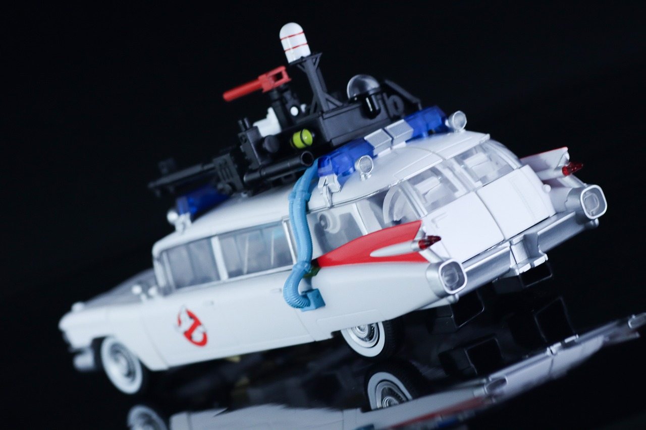 トランスフォーマー　ゴーストバスターズ エクトトロン／エクト-1　ロボットモード　レビュー　アクション