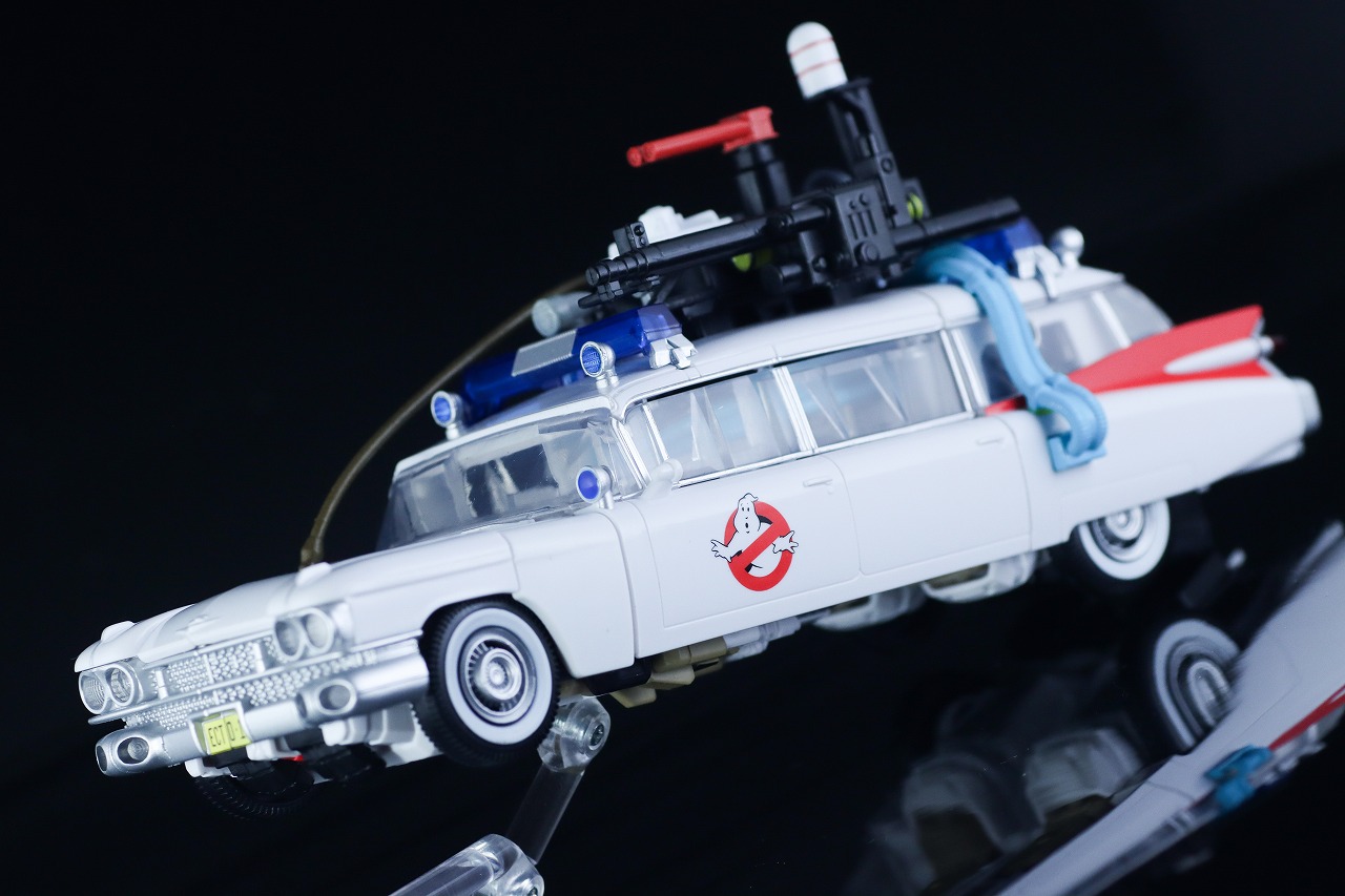 トランスフォーマー　ゴーストバスターズ エクトトロン／エクト-1　ロボットモード　レビュー　アクション