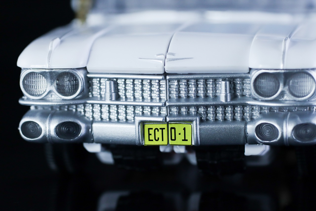 トランスフォーマー　ゴーストバスターズ エクトトロン／エクト-1　ビークルモード　レビュー　本体