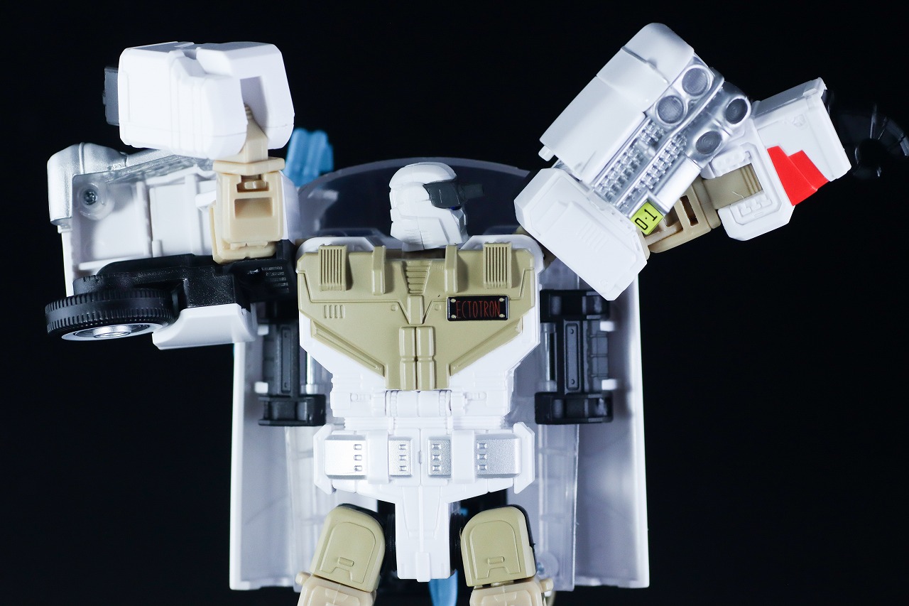 トランスフォーマー　ゴーストバスターズ エクトトロン／エクト-1　ロボットモード　レビュー　可動範囲