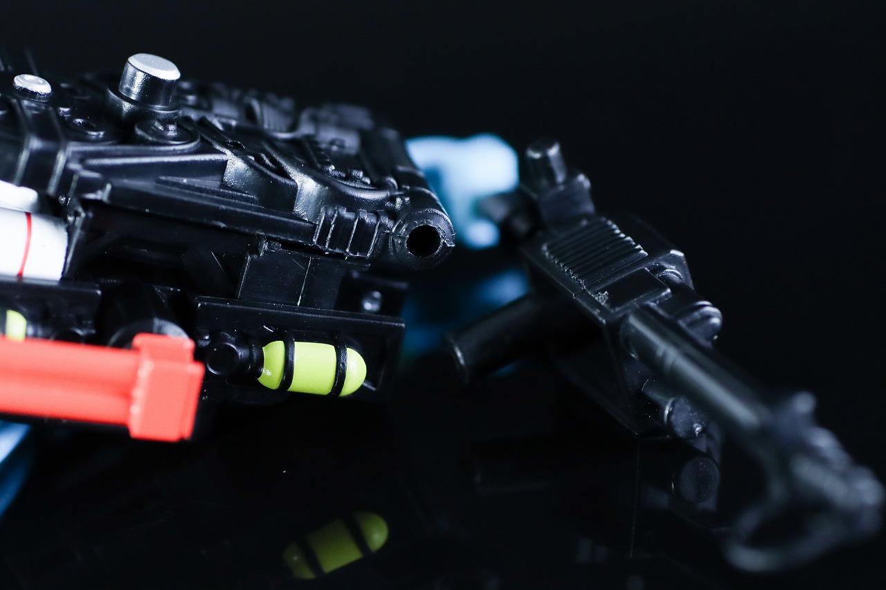 トランスフォーマー　ゴーストバスターズ エクトトロン／エクト-1　ロボットモード　レビュー　変形