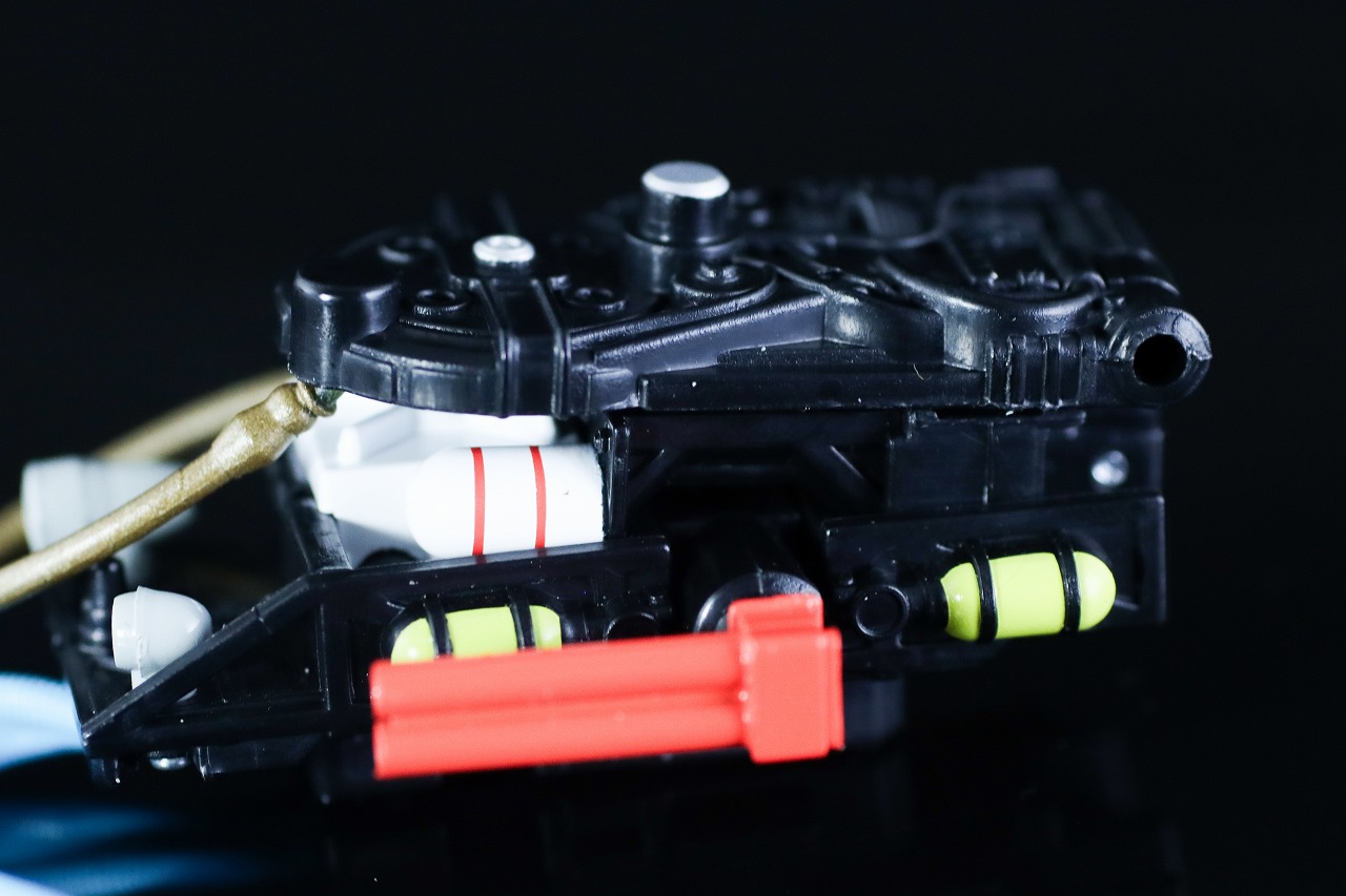 トランスフォーマー　ゴーストバスターズ エクトトロン／エクト-1　ロボットモード　レビュー　変形