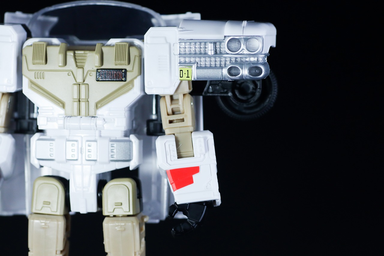 トランスフォーマー　ゴーストバスターズ エクトトロン／エクト-1　ロボットモード　レビュー　変形