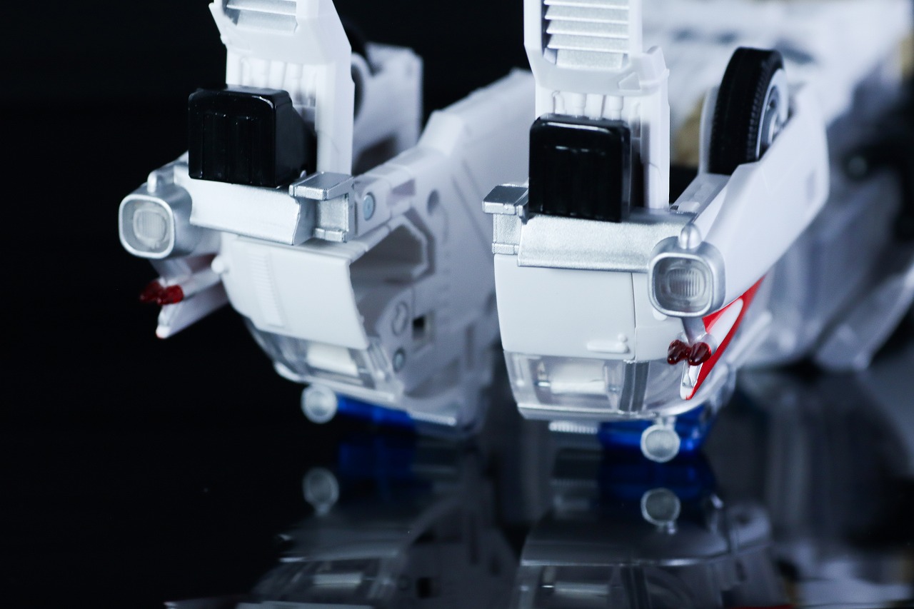 トランスフォーマー　ゴーストバスターズ エクトトロン／エクト-1　ロボットモード　レビュー　変形