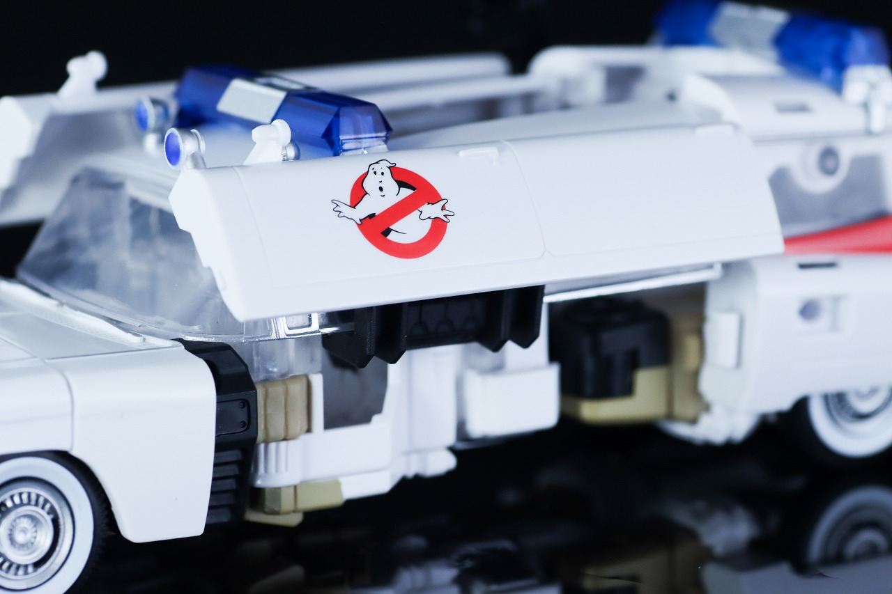 トランスフォーマー　ゴーストバスターズ エクトトロン／エクト-1　ロボットモード　レビュー　変形